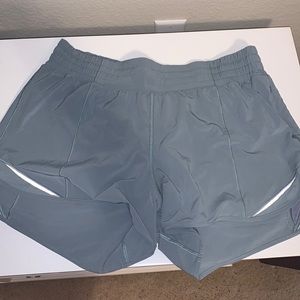 lululemon blue 4inch hotty hot high waisted shorts